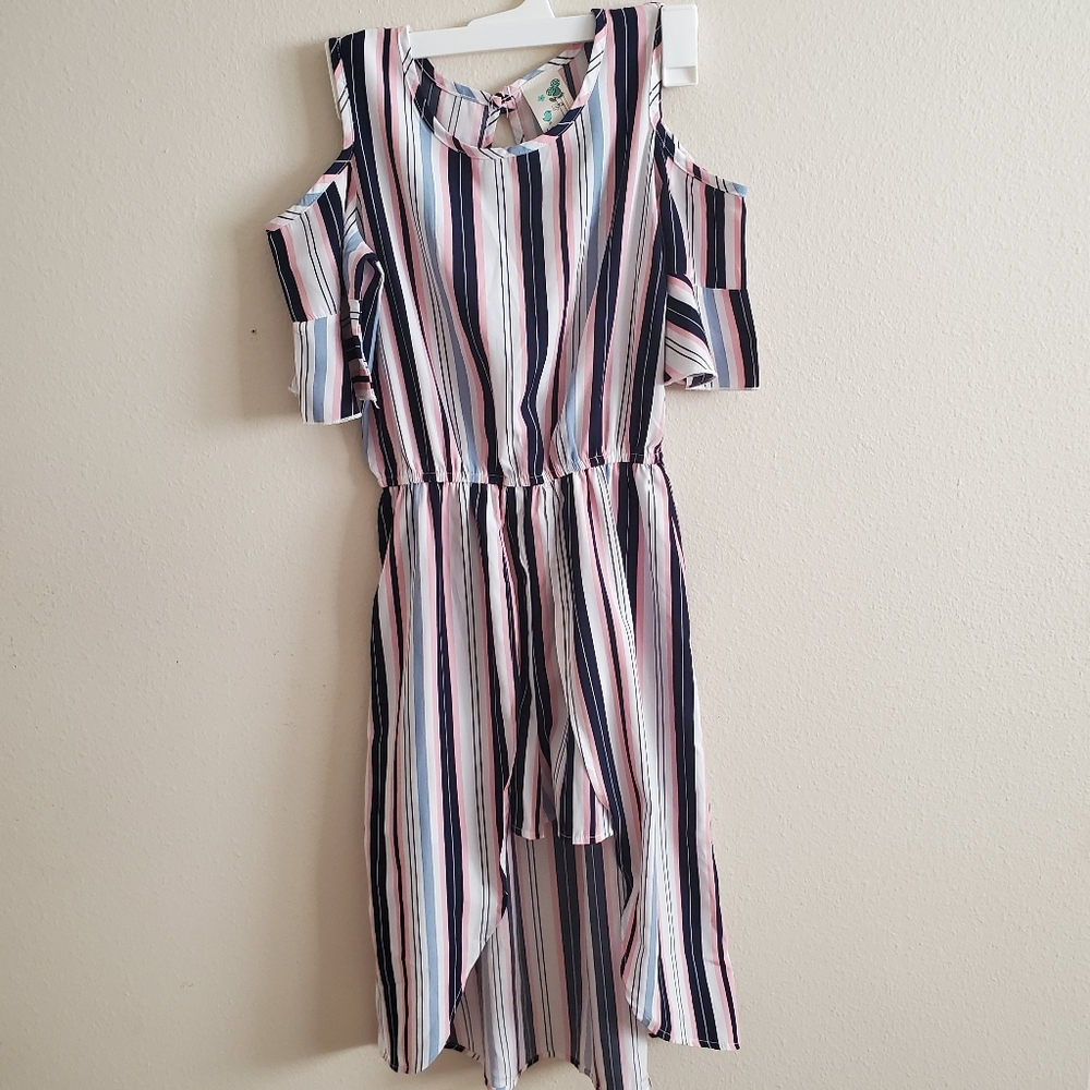 Girl's fun stripe outfit